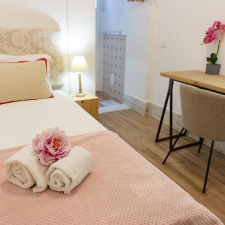 Lalitana Townhouse Otel Lagos Oda fotoğraf
